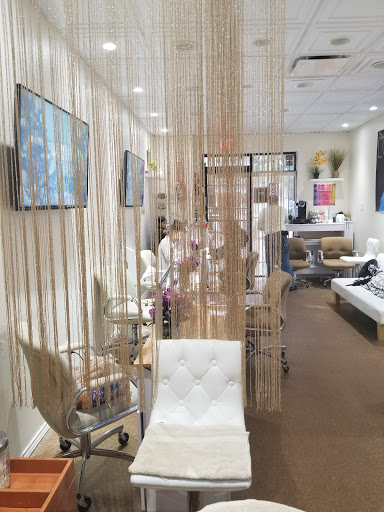 Beauty Salon «The Little Lotus Pro Nails & Hair Care», reviews and photos, 1010 W Cavalcade St Suite C, Houston, TX 77009, USA