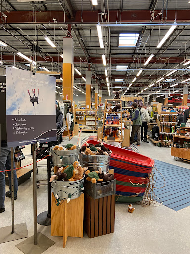 Camping Store «REI», reviews and photos, 279 Salem St, Reading, MA 01867, USA