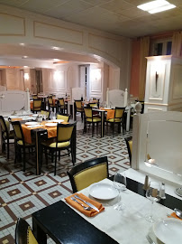 Atmosphère du Restaurant Le Vieux Porche à Seyches - n°10