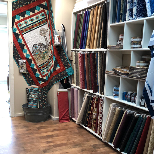 Fabric Store «Cuts & Bolts Fabrics», reviews and photos, 24 Washington St, Chillicothe, MO 64601, USA