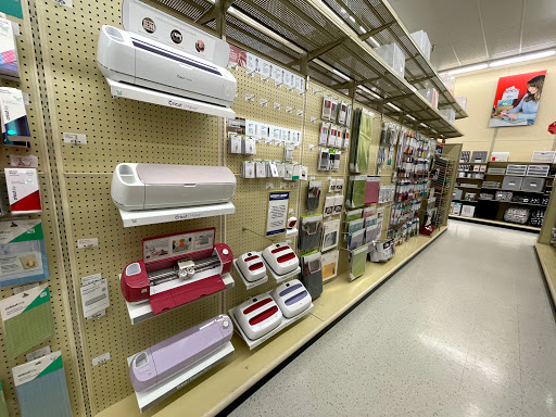 Craft Store «Hobby Lobby», reviews and photos, 3512 Metro Dr, Council Bluffs, IA 51503, USA