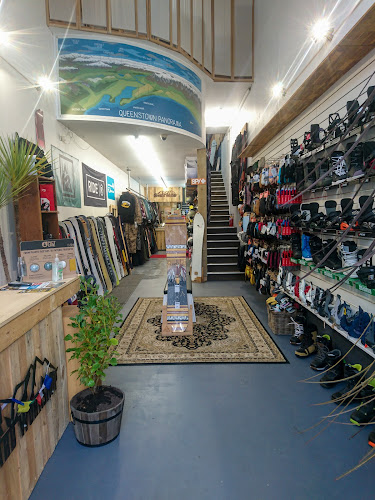 Reviews of The Snowboard Workshop in Queenstown - Sporting goods store