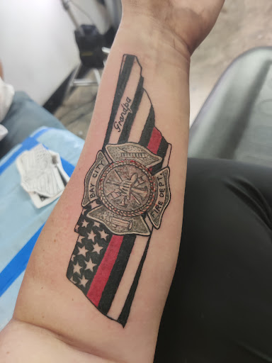 Tattoo Shop «Synergy Tattoo», reviews and photos, 6910 Kingston Pike, Knoxville, TN 37919, USA