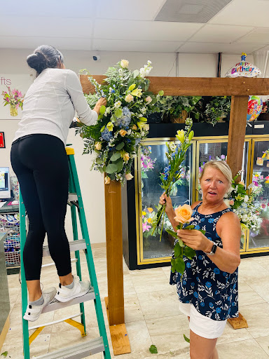 Florist «Suntree Florist & Gifts», reviews and photos, 6450 N Wickham Rd Suite 113, Melbourne, FL 32940, USA