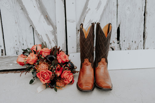 Florist «Raindrops N Roses», reviews and photos, 530 E Broadway St, Shelbyville, IN 46176, USA