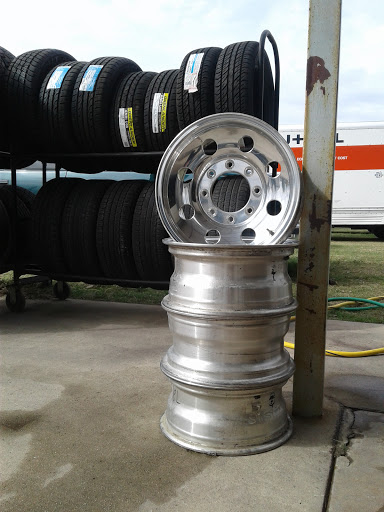 Tire Shop «Leal Tire Center», reviews and photos, 314 N Fwy Service Rd, Ferris, TX 75125, USA