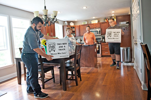 Moving and Storage Service «Two Men and a Truck», reviews and photos, 1196 Capital Cir NE c, Tallahassee, FL 32301, USA