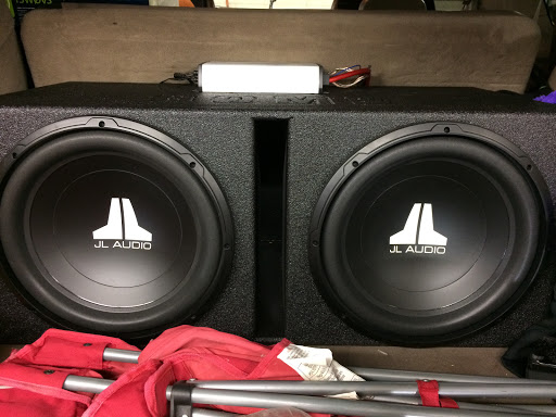 Car Stereo Store «Soundbytes Automotive Electronics,Inc», reviews and photos, 328 W N Ave, Northlake, IL 60164, USA