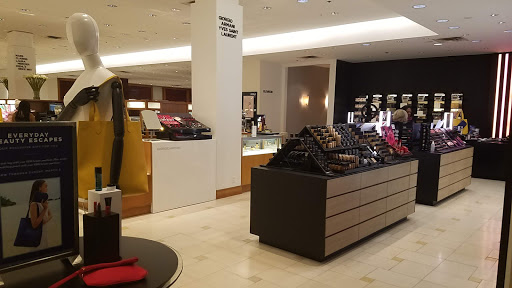 Department Store «Saks Fifth Avenue», reviews and photos, 26100 Cedar Rd, Beachwood, OH 44122, USA