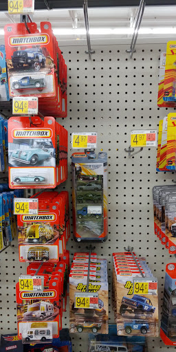 Department Store «Walmart Supercenter», reviews and photos, 970 Gehringer Dr, Fowlerville, MI 48836, USA