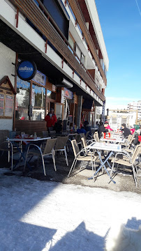 Atmosphère du Restaurant de fondues La Taverne du Gaulois à Chamrousse - n°5