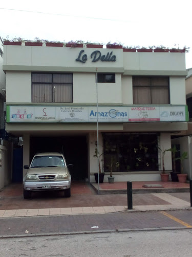 Hacienda La Delia - Tienda de ultramarinos