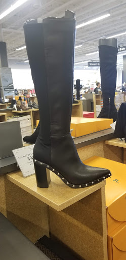 Shoe Store «DSW Designer Shoe Warehouse», reviews and photos, 6510 Canoga Ave, Canoga Park, CA 91303, USA