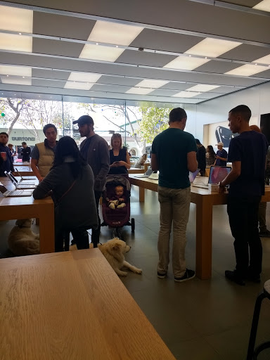 Computer Store «Apple 4th Street», reviews and photos, 1823 Fourth St, Berkeley, CA 94710, USA