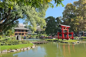 Lago Jardín Japonés image