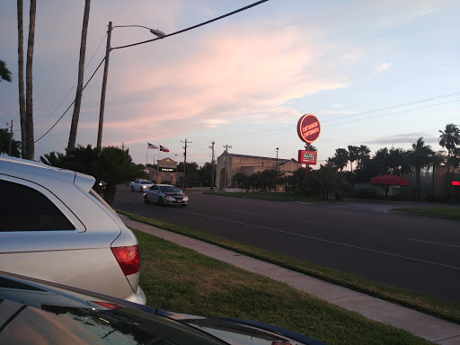 Hamburger Restaurant «Peppers At Uptown», reviews and photos, 4620 N 10th St, McAllen, TX 78504, USA