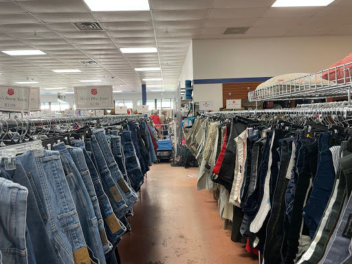 Thrift Store «Salvation Army Thrift Store», reviews and photos, 505 27th Ave SW, Vero Beach, FL 32968, USA