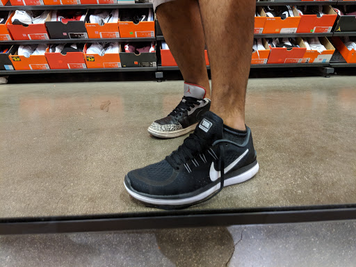 Sporting Goods Store «Nike Factory Store», reviews and photos, 71 Aquarium Way, Long Beach, CA 90802, USA