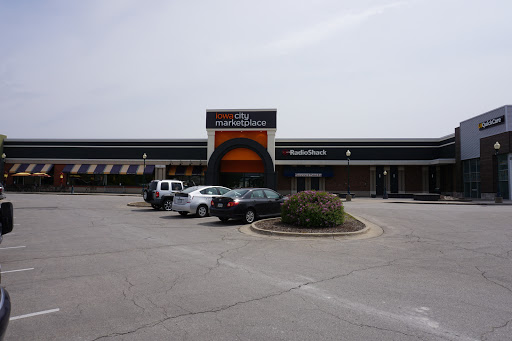Electronics Store «RadioShack - Closed», reviews and photos, 1654 Sycamore St, Iowa City, IA 52240, USA