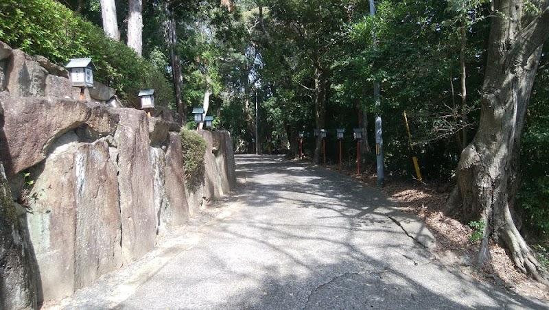 稲荷神社(伊作田(いさいだ)稲荷神社)