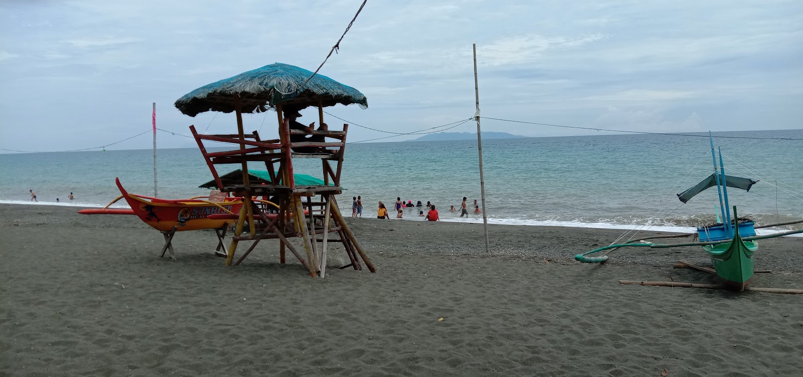 Foto di Pinamalayan Beach e l'insediamento