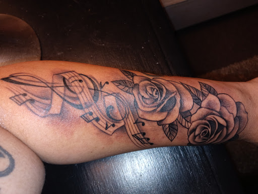 Tattoo Shop «Calaveras Tattoo», reviews and photos, 20991 Mission Blvd, Hayward, CA 94541, USA