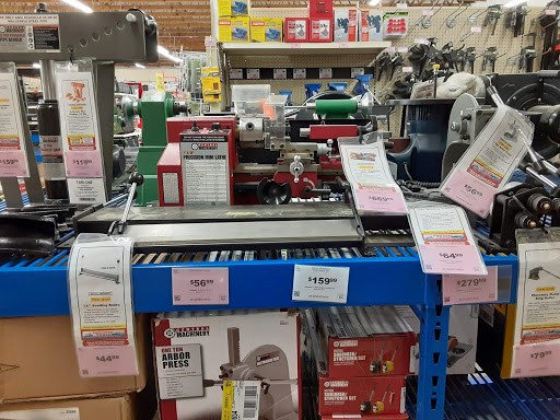 Hardware Store «Harbor Freight Tools», reviews and photos, 10765 Magnolia Ave #100, Riverside, CA 92505, USA