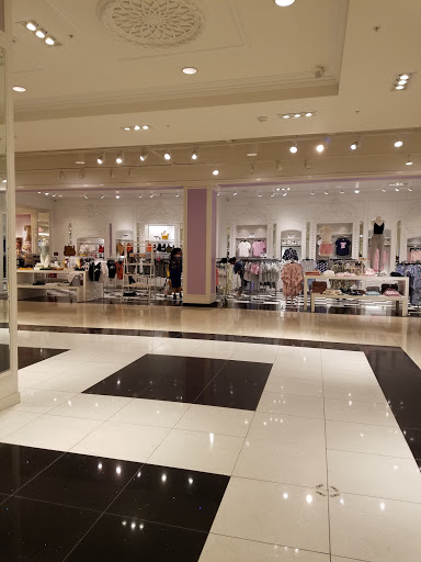 Clothing Store «Forever 21», reviews and photos, 400 Baldwin Ave, Arcadia, CA 91007, USA