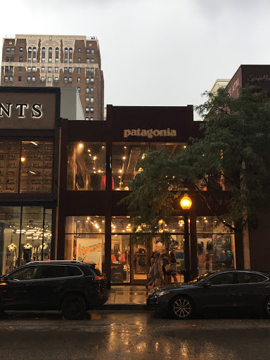 Clothing Store «Patagonia Chicago The Magnificent Mile®», reviews and photos, 48 E Walton St, Chicago, IL 60611, USA