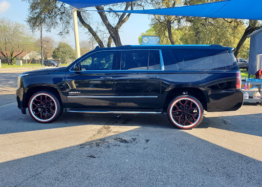 Car Wash «H20 Hand Car Wash & Detail», reviews and photos, 7711 Brodie Ln, Austin, TX 78745, USA