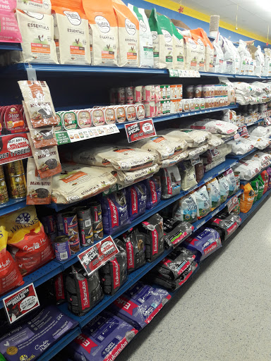 Pet Supply Store «Petland Discounts», reviews and photos, 144 E 98th St, Brooklyn, NY 11212, USA