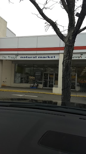 Mrs. Green’s Neighborhood Market, 12 Triangle Center, Yorktown Heights, NY 10598, USA, 