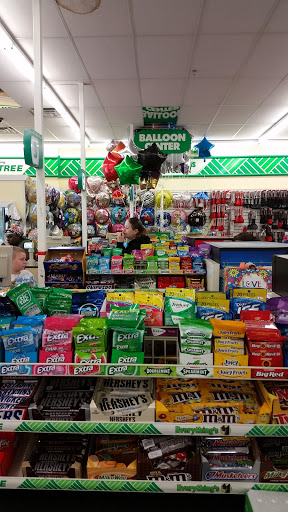 Dollar Store «Dollar Tree», reviews and photos, 111 Hulst Dr Ste #709, Matamoras, PA 18336, USA