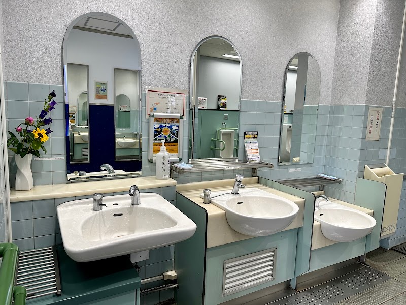 公衆トイレ（豊浜SA上り）