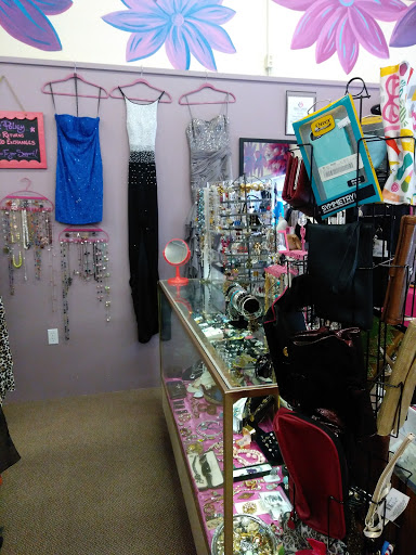 Boutique «1st Hand Seconds Unique Boutique», reviews and photos, 415 W 1st Ave, Albany, OR 97321, USA
