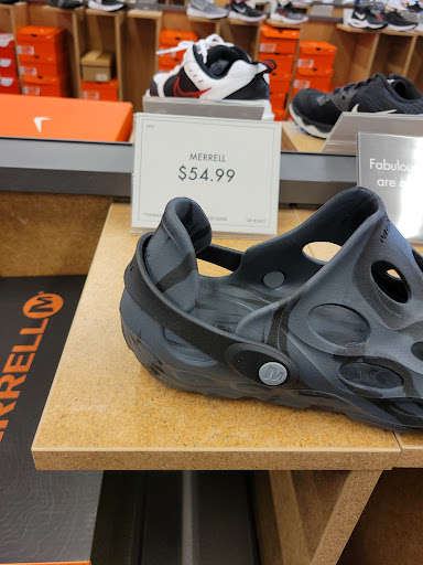 Shoe Store «DSW Designer Shoe Warehouse», reviews and photos, 2915 Harrison Ave NW, Olympia, WA 98502, USA