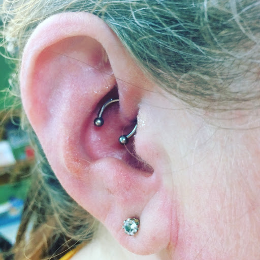 Tattoo Shop «Art In Motion Inc Tattooing», reviews and photos, 415 S Broadway St, Medina, OH 44256, USA