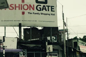 Fashion Gate image