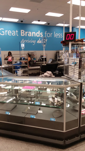 Clothing Store «Ross Dress for Less», reviews and photos, 6834 Wesley St r, Greenville, TX 75402, USA