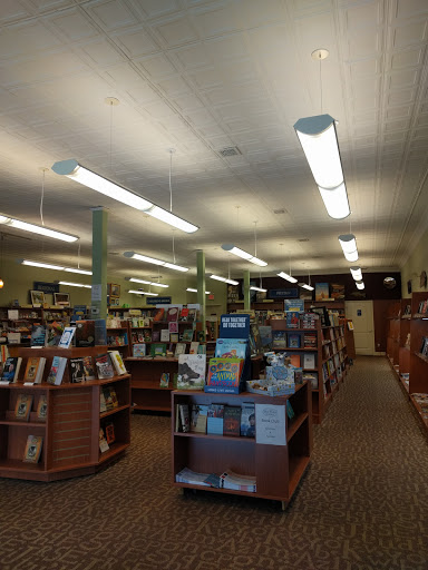 Book Store «Blue Ridge Books», reviews and photos, 152 S Main St, Waynesville, NC 28786, USA