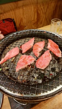 にくまる 馬借店