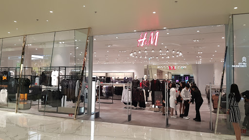 H&M