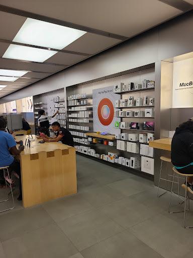 Computer Store «Apple Mall of Georgia», reviews and photos, 3333 Buford Dr NE, Buford, GA 30519, USA