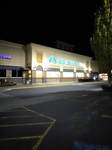Grocery Store «Albertsons», reviews and photos, 615 Keck Dr, McMinnville, OR 97128, USA
