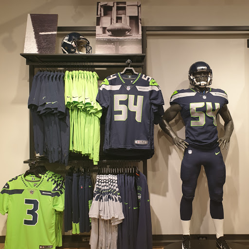 Sporting Goods Store «Nike Seattle», reviews and photos, 1500 6th Ave, Seattle, WA 98101, USA