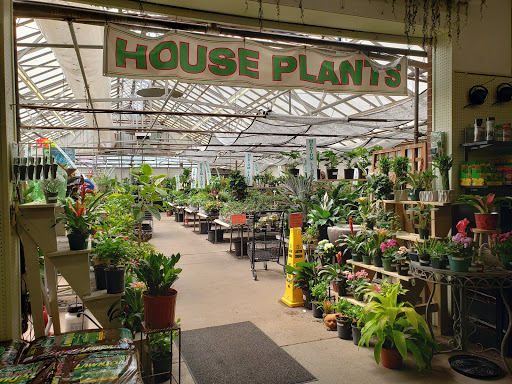 Strader's Garden Center