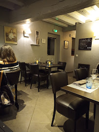 Atmosphère du Restaurant français La Maison du Pressoir à Crosne - n°9