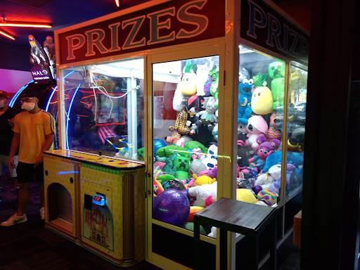 Bowling Alley «Brunswick Zone Deer Creek Lanes», reviews and photos, 7930 Haven Ave, Rancho Cucamonga, CA 91730, USA