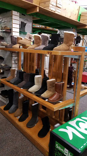 Shoe Store «Heel & Sole Shoes», reviews and photos, 708 Mangrove Ave, Chico, CA 95926, USA