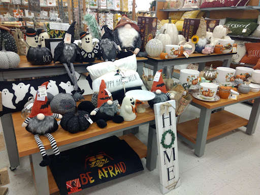 Department Store «T.J. Maxx», reviews and photos, 154 Rt. 9 - Rd 3, Englishtown, NJ 07726, USA